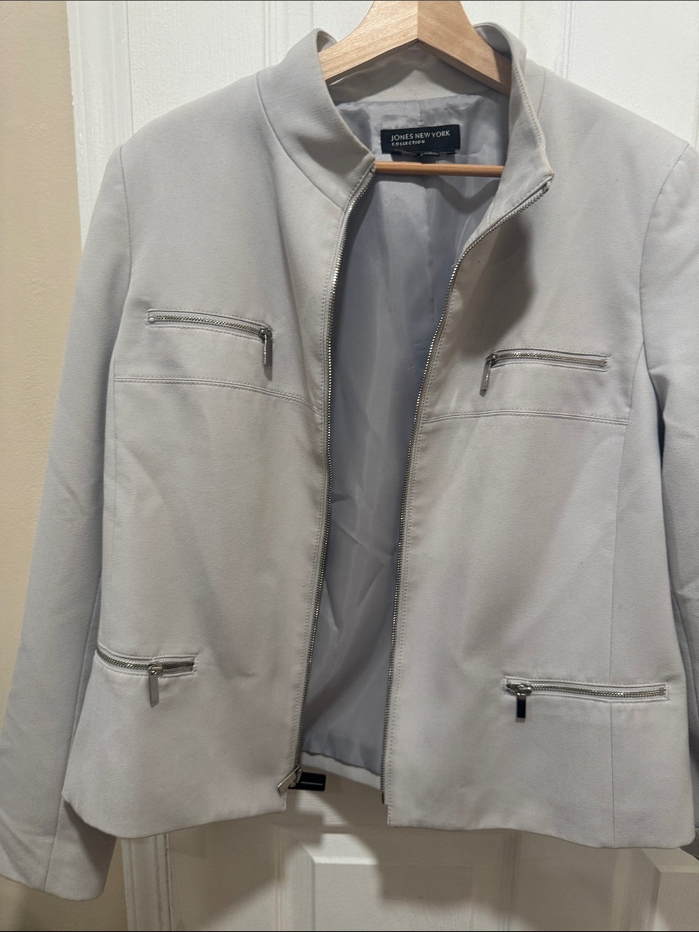 Jones New York Light Gray Zip-Front Blazer Jacket